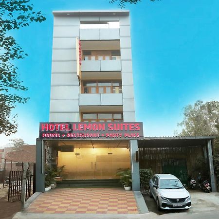 Hotel Lemon Suites & Banquet Noida Sector 62 Εξωτερικό φωτογραφία